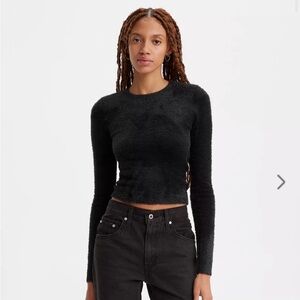 Levi’s Fuzzy Knit Bunny black Sweater NWT M